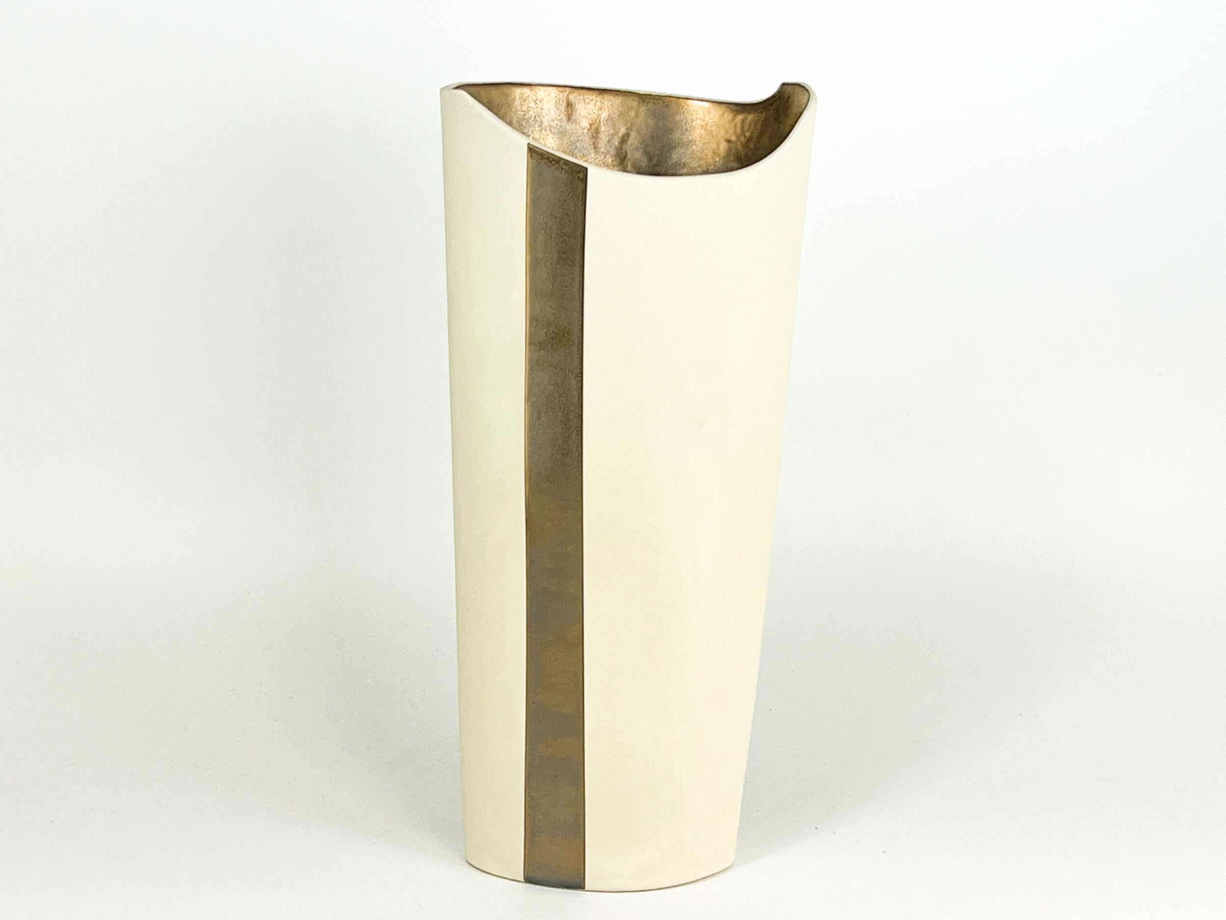 Luminous Line — JeanElton OvalVase in Metallic & Cream, front view