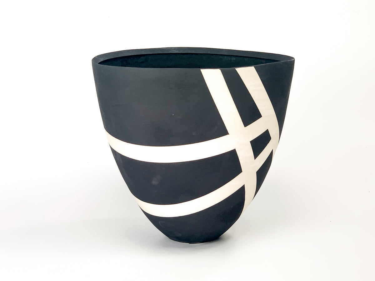 Haiku VIII — JeanElton TallVase in Black & Cream, three-quarter view