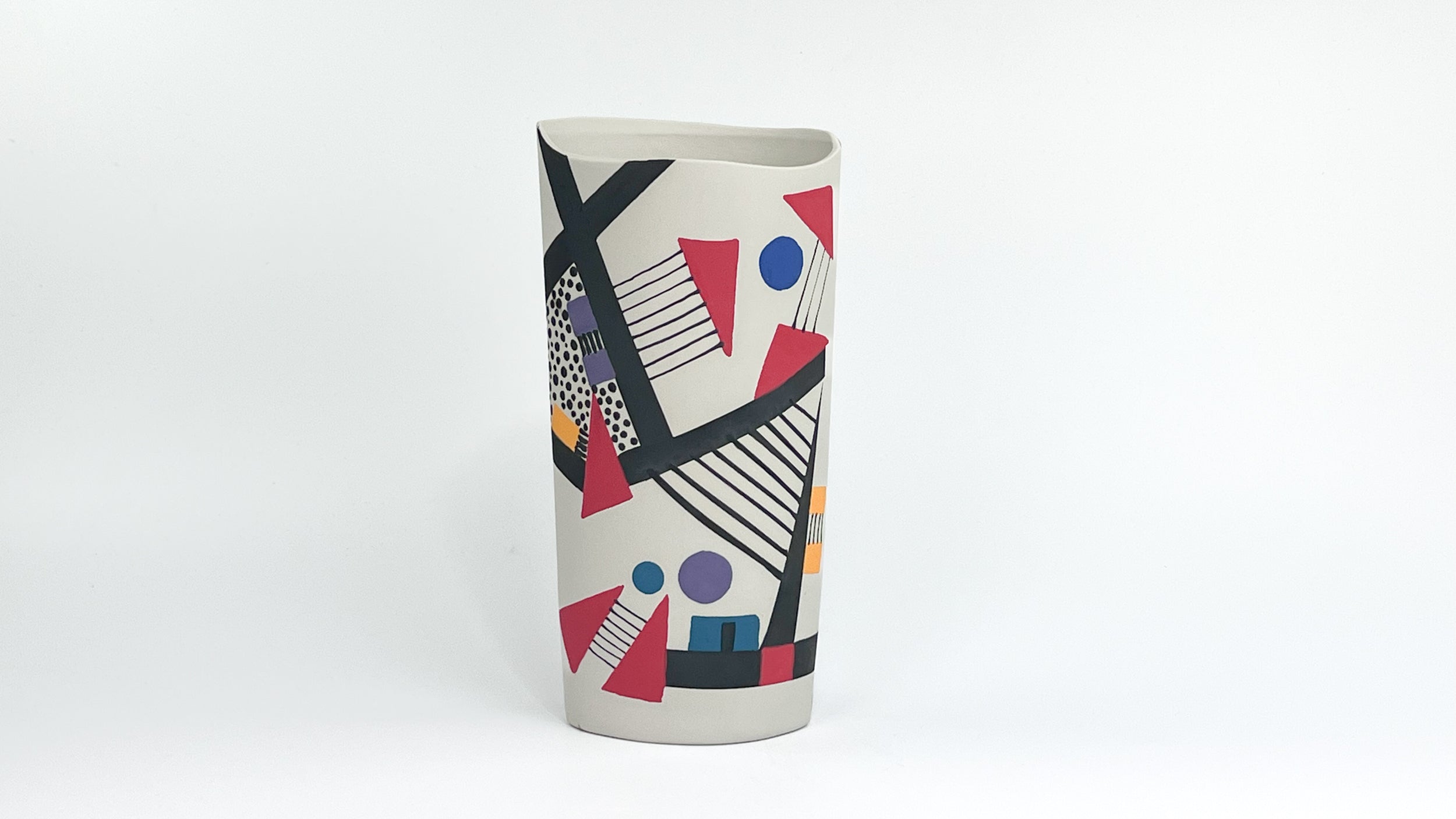Calder Mobile Tribute V — JeanElton OvalVase in Multi-Color/Cream, front view
