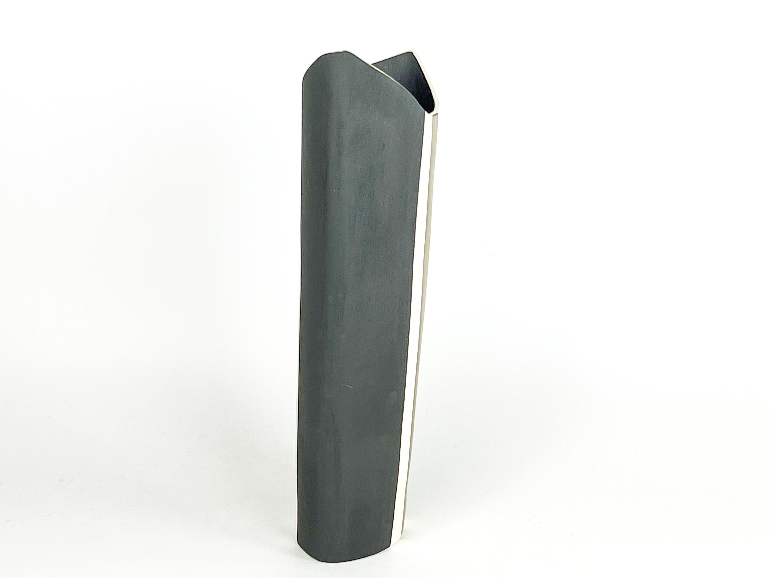 Gilded Silence — JeanElton OvalVase in Gold & Metallic, side view
